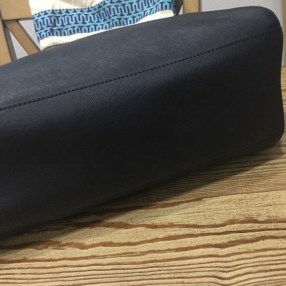 Tory Burch Tote - Picture 4 of 8